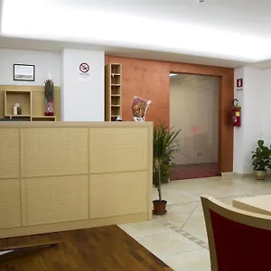 Town 3*, Catánia Italië